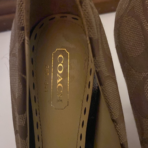 Authentic COACH high heels - Picture 3 of 6